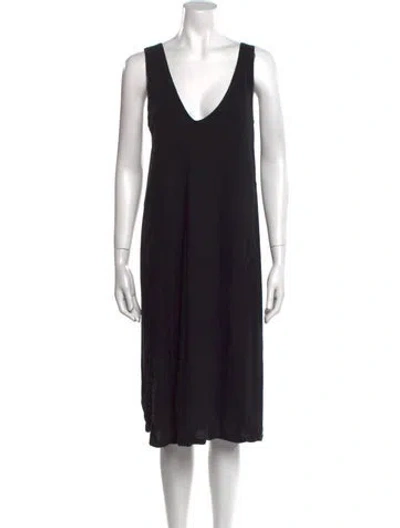 Pre-owned Bassike V-neck Knee-length Dress In Black