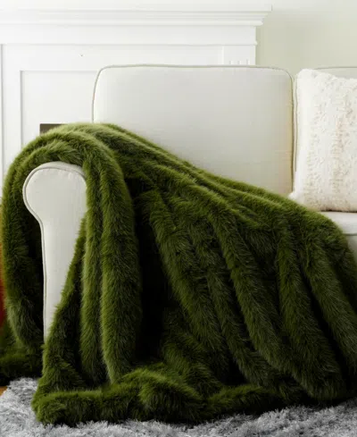 Battilo Lifestyle Faux Fur Throw, 50" X 60" In Green