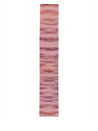 BAUM UND PFERDGARTEN BAUM UND PFERDGARTEN LEORA SCARF
