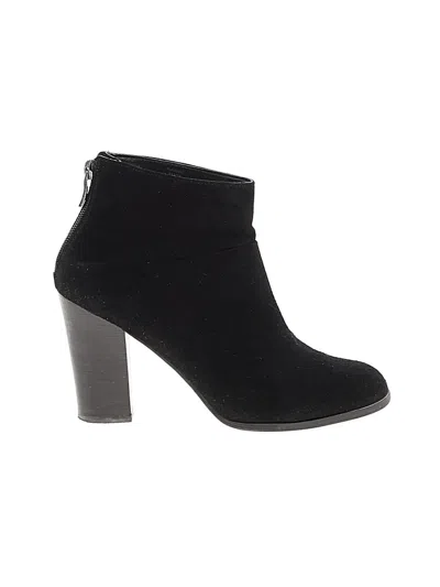 Pre-owned Bcbgeneration Ankle Boots In Black