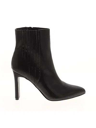 Pre-owned Bcbgeneration Ankle Boots In Black