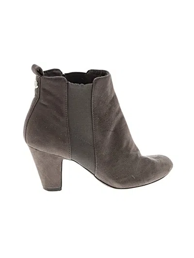 Pre-owned Bcbgeneration Ankle Boots In Gray