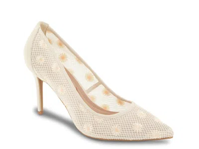 Bcbgeneration Bissha Pump In White