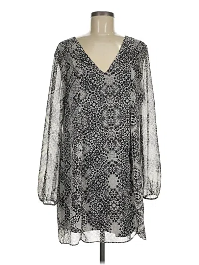 Pre-owned Bcbgeneration Casual Dress In Silver