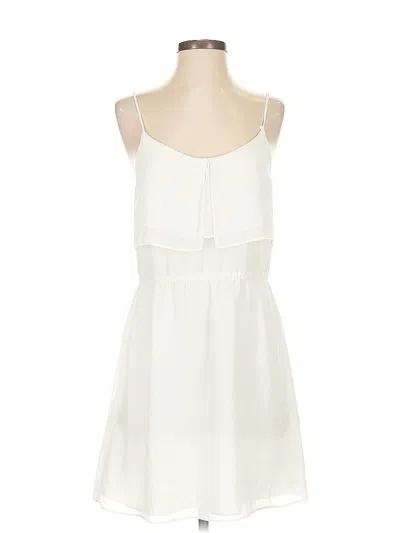 Pre-owned Bcbgeneration Casual Dress In White