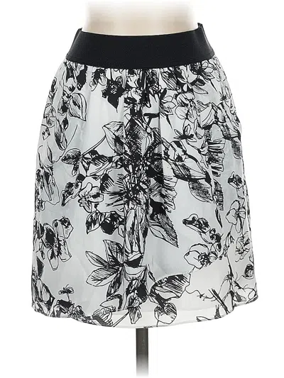 Pre-owned Bcbgeneration Casual Skirt In White