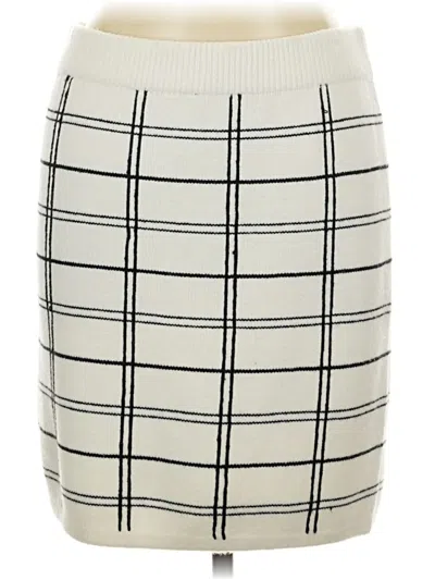 Pre-owned Bcbgeneration Casual Skirt In White