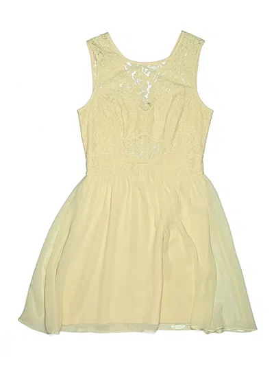 Pre-owned Bcbgeneration Cocktail Dress In White