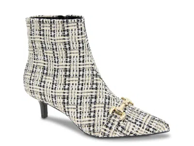 Bcbgeneration Darmena Bootie In White