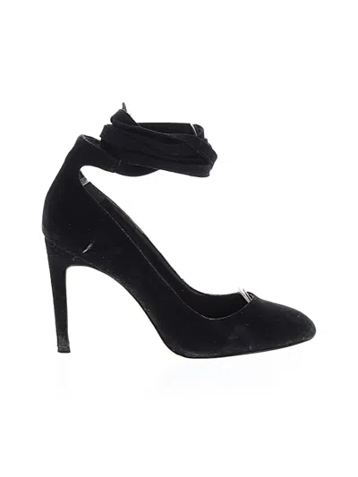 Pre-owned Bcbgeneration Heels In Black