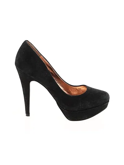 Pre-owned Bcbgeneration Heels In Black