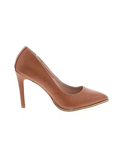 Pre-owned Bcbgeneration Heels In Brown