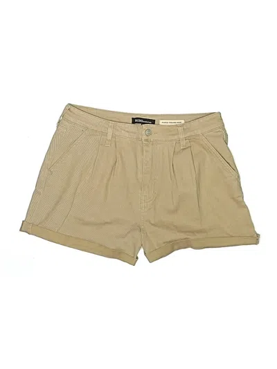 Pre-owned Bcbgeneration Khaki Shorts In Tan