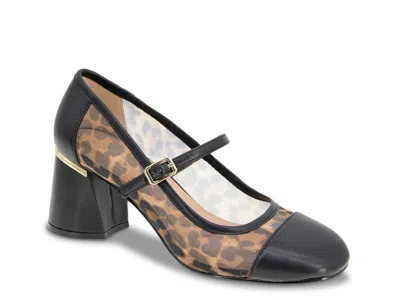 Bcbgeneration Millie Pump In Black