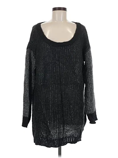 Pre-owned Bcbgeneration Pullover Sweater In Black