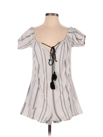 Pre-owned Bcbgeneration Romper In Gray