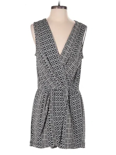 Pre-owned Bcbgeneration Romper In Gray