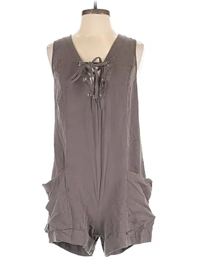 Pre-owned Bcbgeneration Romper In Gray