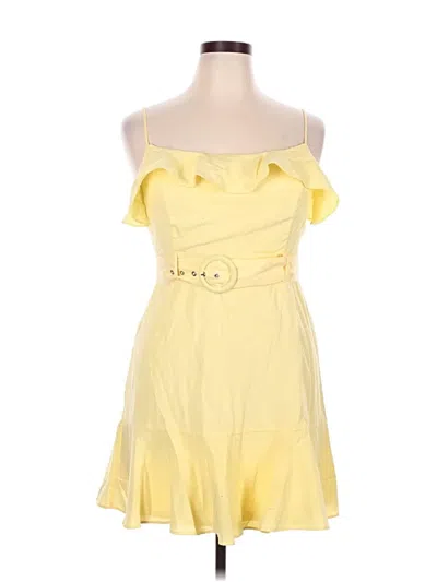 Pre-owned Bcbgeneration Sleeveless Top Yellow Strapless Neckline Tops