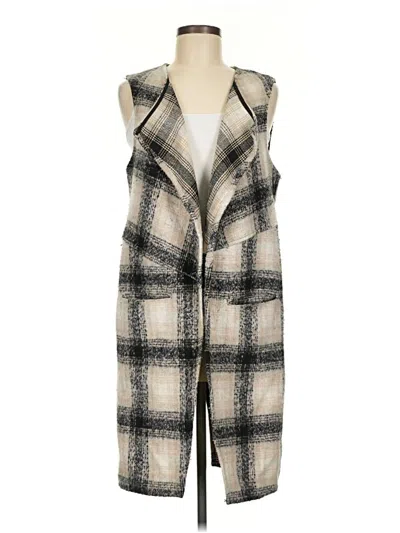 Pre-owned Bcbgeneration Vest In Ivory