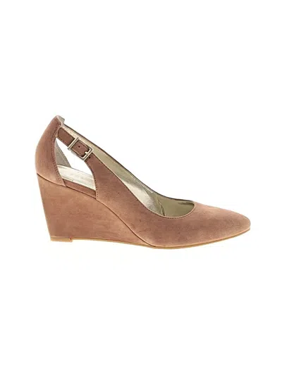 Pre-owned Bcbgeneration Wedges In Tan