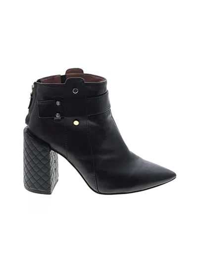 Pre-owned Bcbgmaxazria Ankle Boots In Black