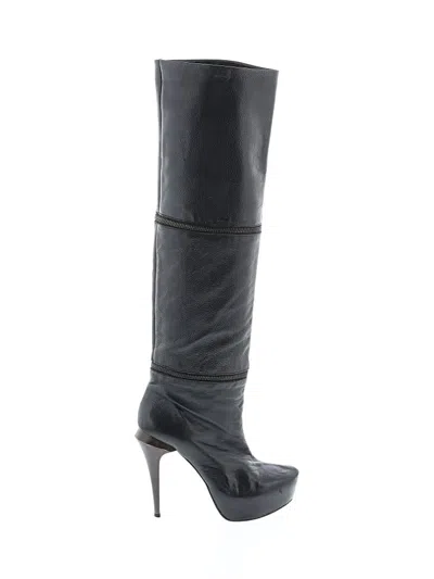 Pre-owned Bcbgmaxazria Boots In Black