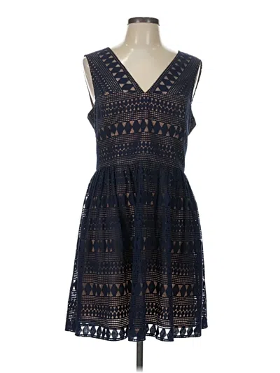 Pre-owned Bcbgmaxazria Casual Dress In Blue