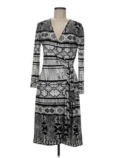 Pre-owned Bcbgmaxazria Casual Dress In Gray