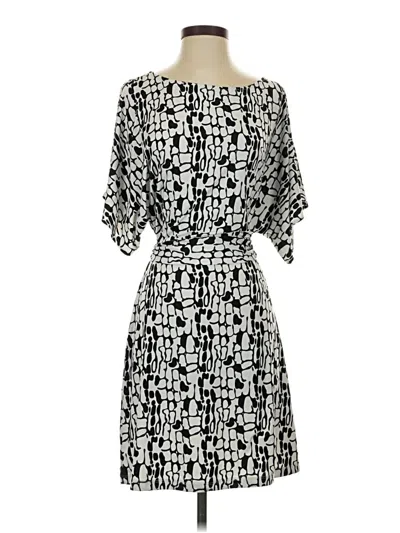 Pre-owned Bcbgmaxazria Casual Dress In Gray