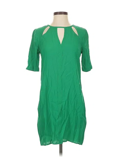Pre-owned Bcbgmaxazria Casual Dress In Green