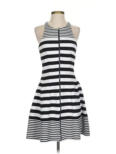 Pre-owned Bcbgmaxazria Casual Dress In White