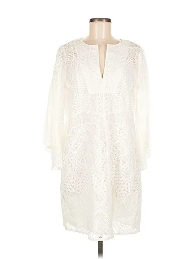 Pre-owned Bcbgmaxazria Casual Dress In White
