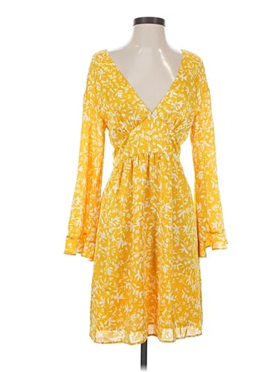 Pre-owned Bcbgmaxazria Casual Dress In Yellow