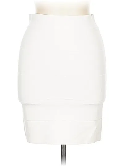 Pre-owned Bcbgmaxazria Casual Skirt In White