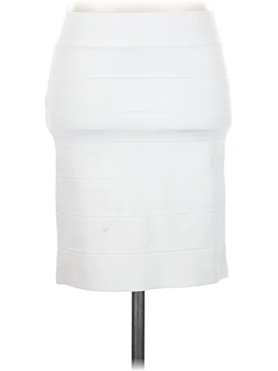 Pre-owned Bcbgmaxazria Casual Skirt In White