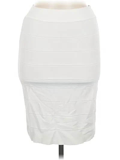 Pre-owned Bcbgmaxazria Casual Skirt In White