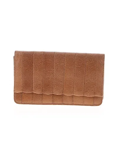 Pre-owned Bcbgmaxazria Clutch In Tan