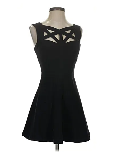 Pre-owned Bcbgmaxazria Cocktail Dress In Black