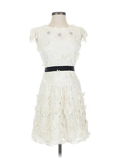 Pre-owned Bcbgmaxazria Cocktail Dress In White