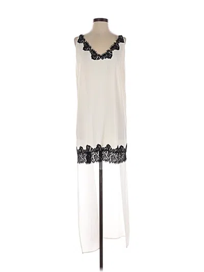 Pre-owned Bcbgmaxazria Cocktail Dress In White
