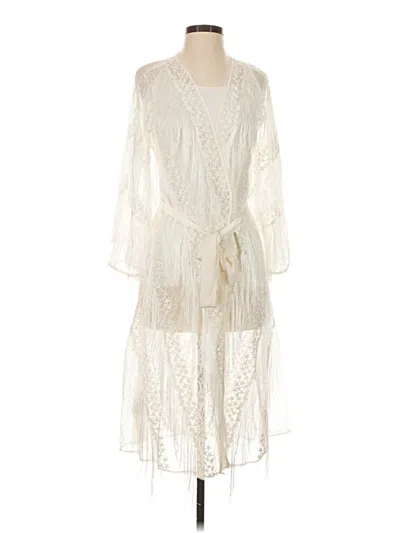 Pre-owned Bcbgmaxazria Kimono In Ivory