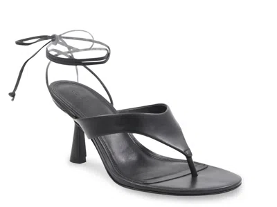 Bcbgmaxazria Qwyn Sandal In Black