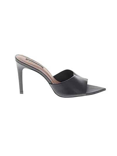 Pre-owned Bcbgmaxazria Sandals In Black