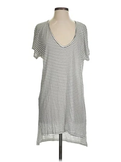 Pre-owned Bcbgmaxazria Short Sleeve T-shirt In Silver