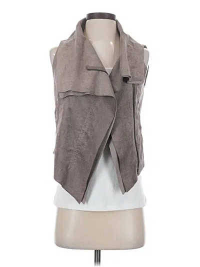 Pre-owned Bcbgmaxazria Vest In Gray