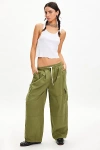 BDG ANDERSON PULL-ON WIDE LEG CARGO PANT IN GREEN, WOMEN'S AT URBAN OUTFITTERS