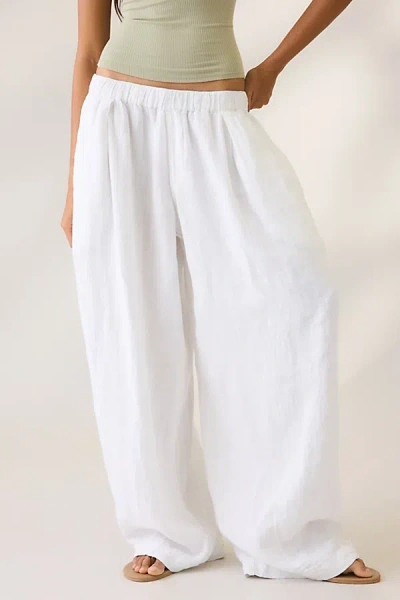 Bdg Bobbi Baggy Pull-on Pant In White, Women's At Urban Outfitters
