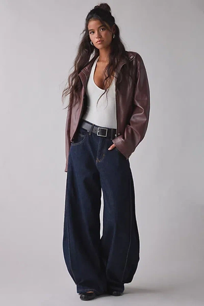 Bdg Jaya Pleated Baggy Boyfriend Jean In Rinse, Women's At Urban Outfitters In Blue