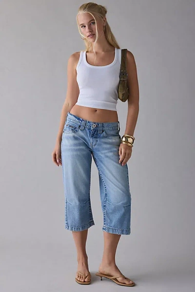 Bdg Kayla Low-rise Capri Jean In Cali Summer, Women's At Urban Outfitters In Blue